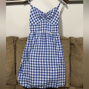 Old Navy blue gingham sundress. Size 6.